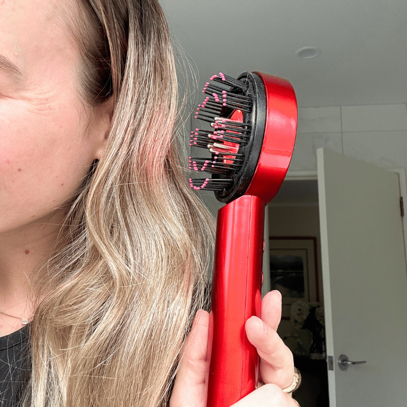 Bloomly™ Red Light Brush - Deep Scalp Stimulation